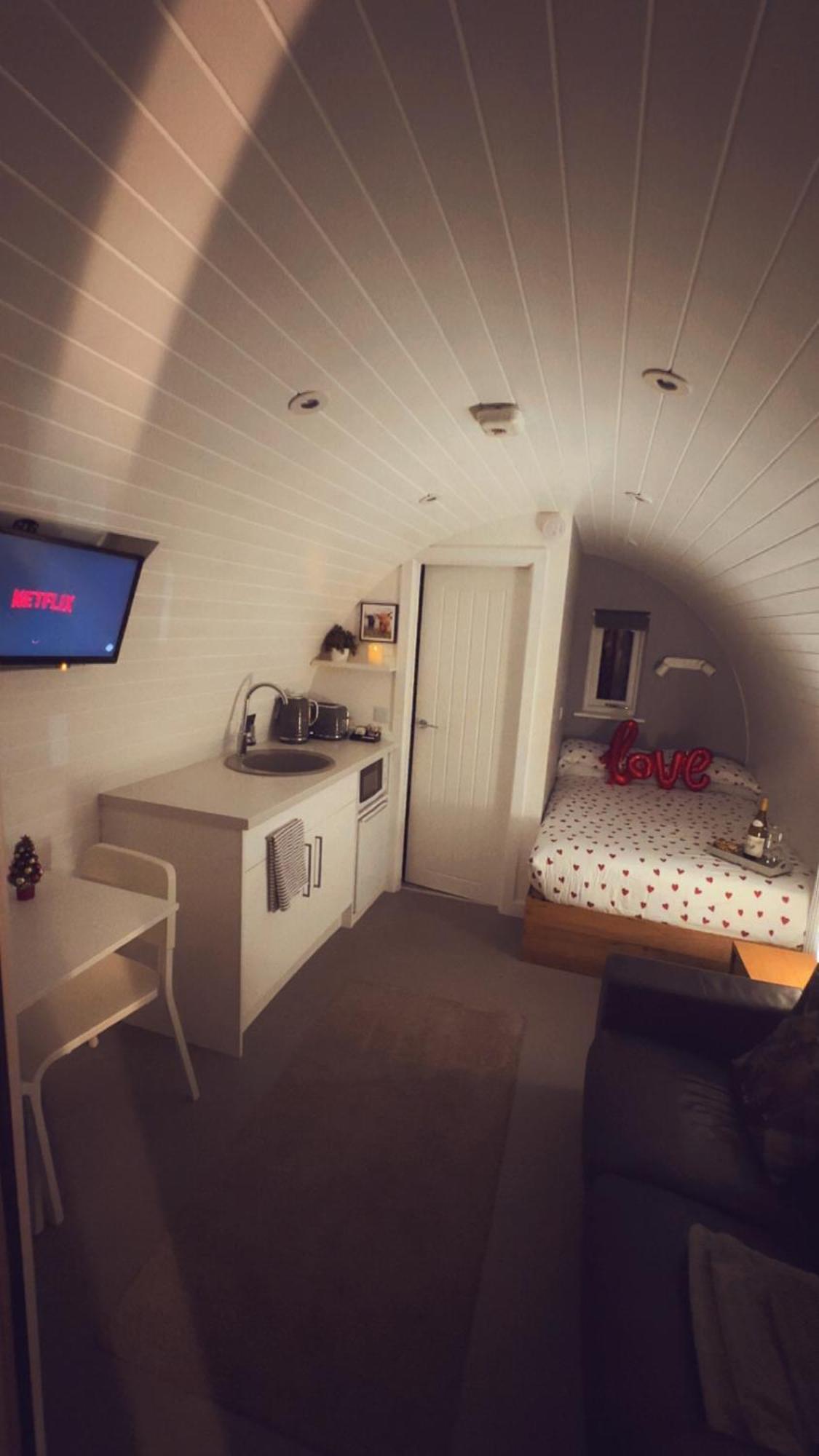 Loch Ness Pods Leilighet Fort Augustus Eksteriør bilde